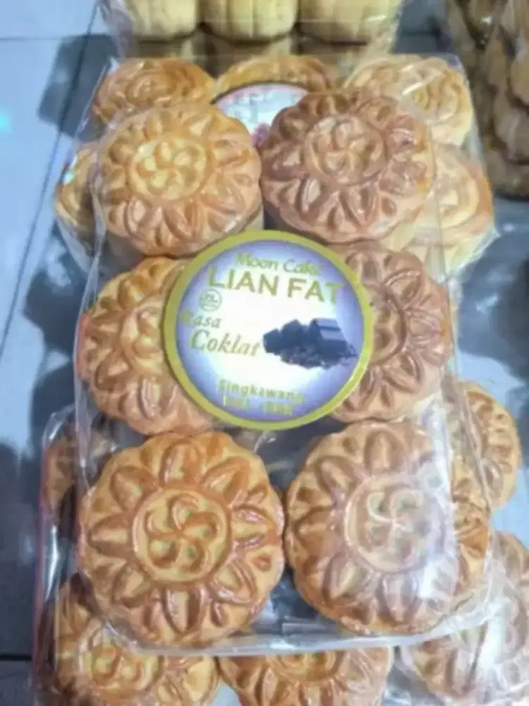 Isi 5 kotak ada 30 pcs  kue bulan mini halal - Baru