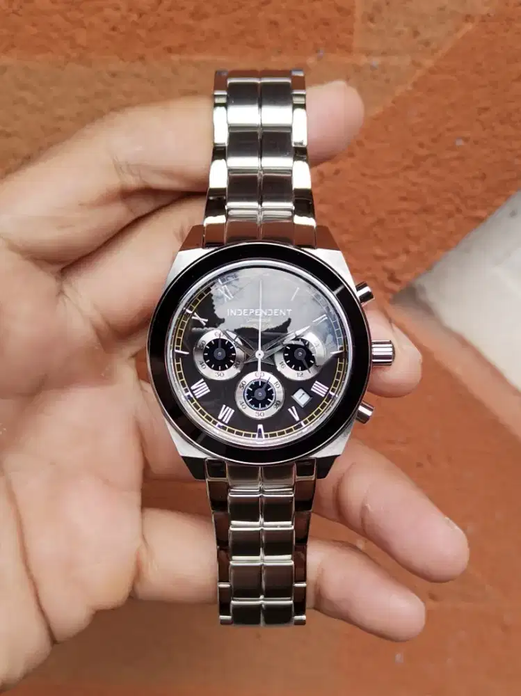 INDEPENDENT Chronograph by CITIZEN