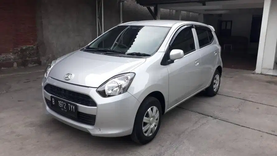 DAIHATSU AYLA 1.0M MT SPORTY 2014