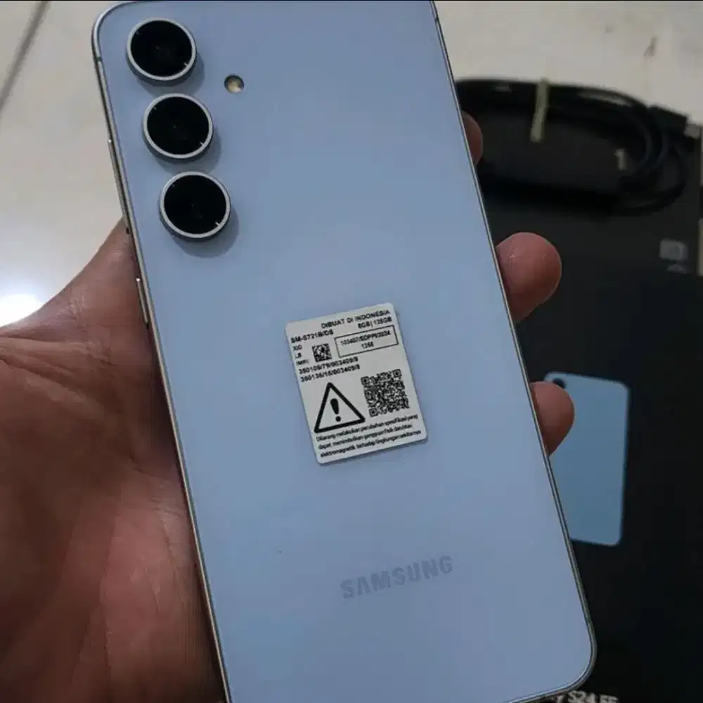 Samsung s24 fe 8/128 Resmi Indonesia