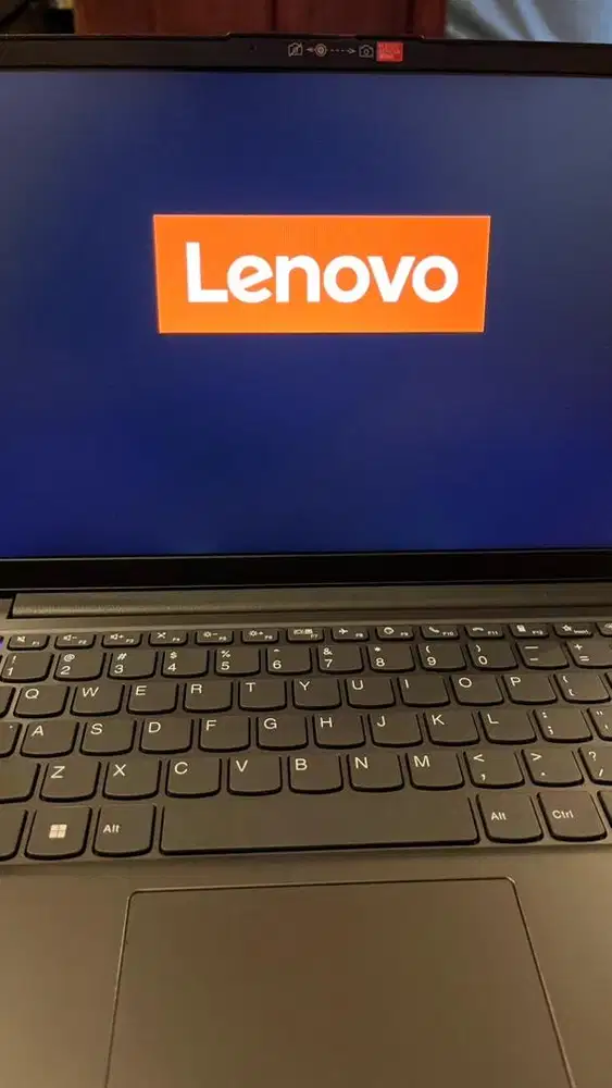 DIJUAL LENOVO V14 G4 | RYZEN 5 | RAM 16GB | BODY MULUS