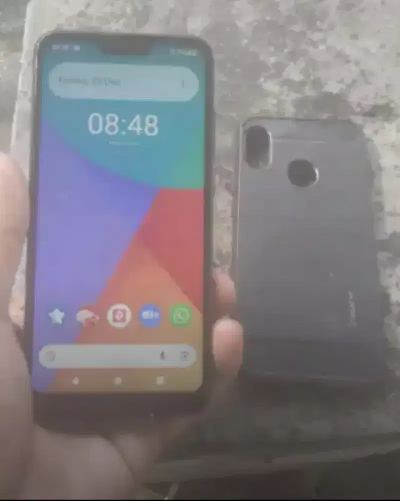 Mi A2 Lite (RAM 4/64GB, Os.9, Baterai 4000mAh, Layar 5,7 inch) Normal