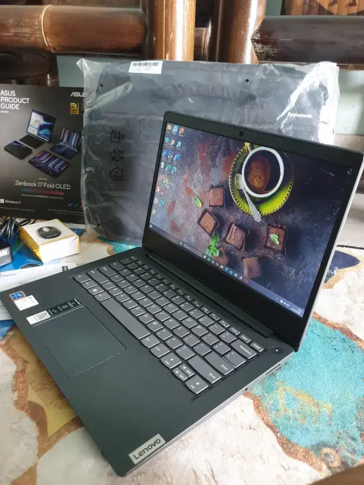 Laptop lenovo slim 3 mewah siapa cepat