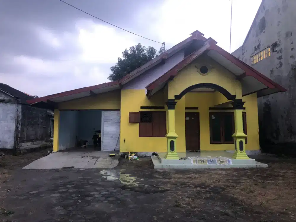 Disewakan Rumah Nyaman Lokasi Strategis – Jl. Kayen 1