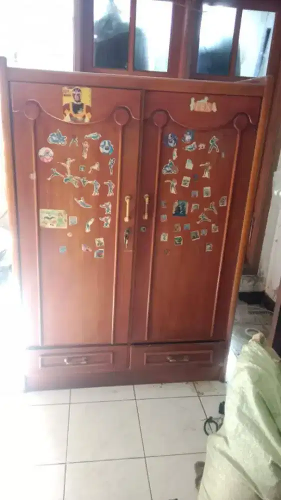 Lemari Pakaian Kayu 2 pintu + 2 laci
