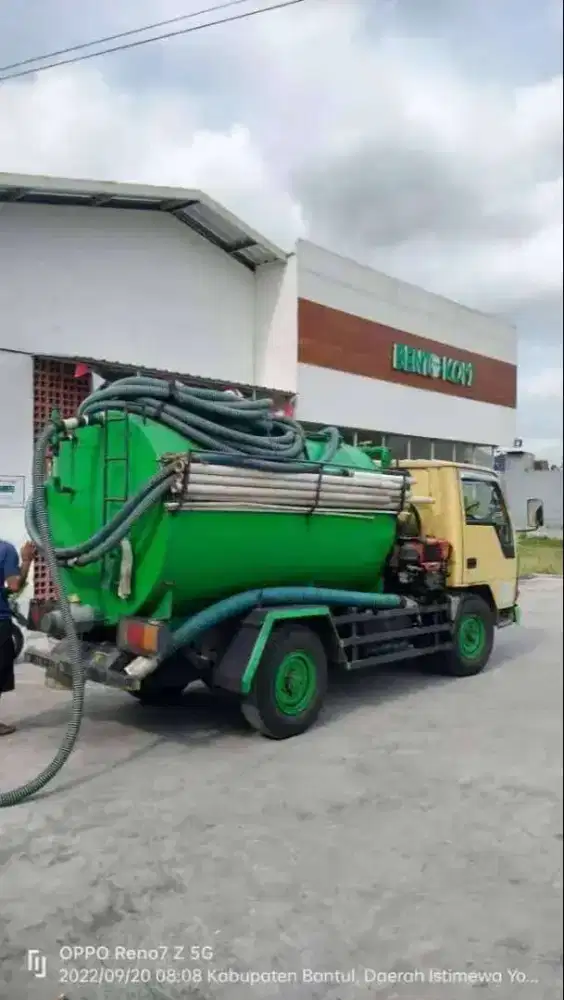 Sedot WC tinja saluran mampet sumur bor gali suntik service pompa air