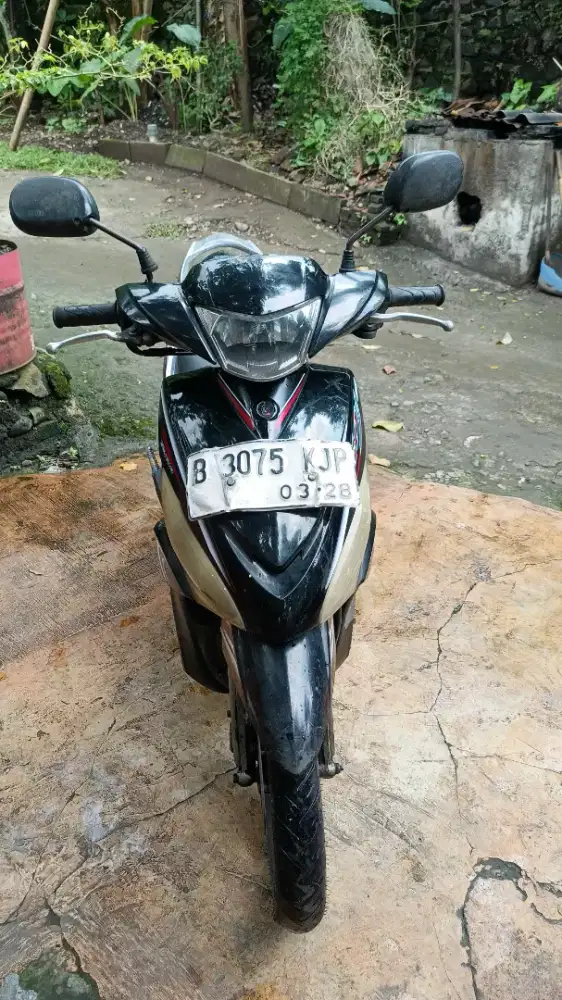 Yamaha Mio j injeksi 2013 plat B Bekasi BPKB aja tagan pertma