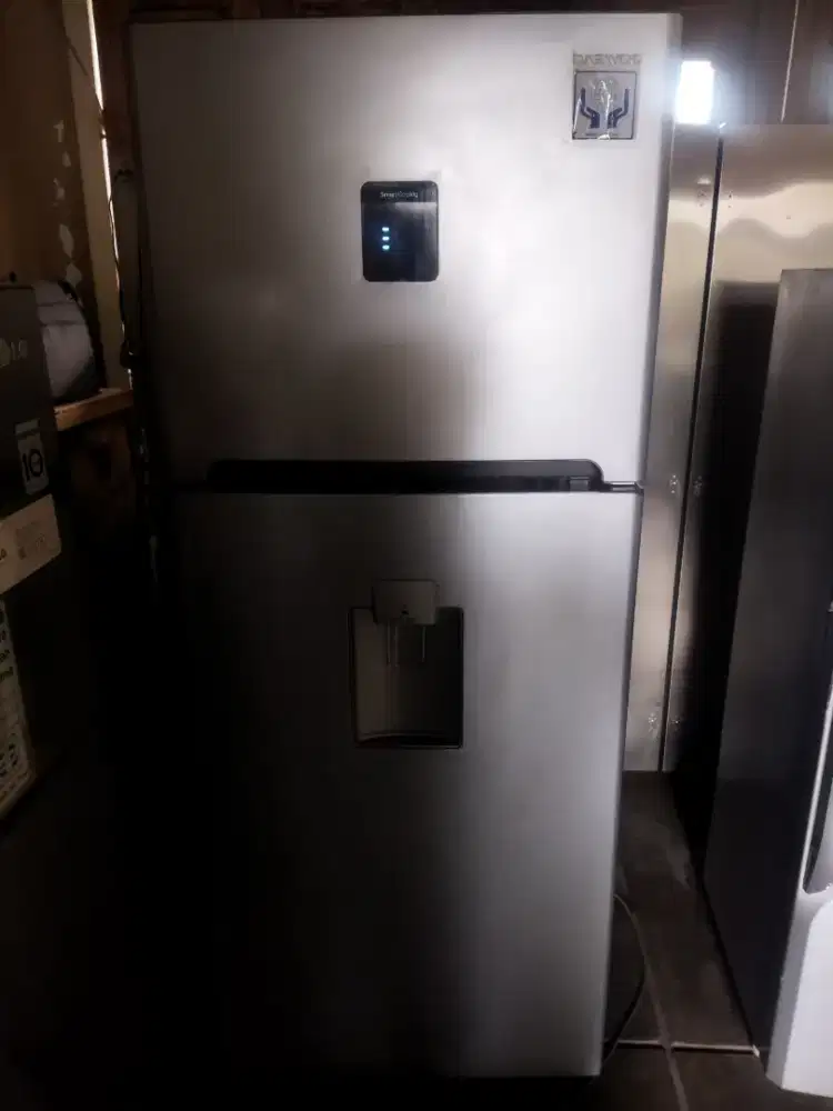 Kulkas Daewoo Semi Jumbo 350L