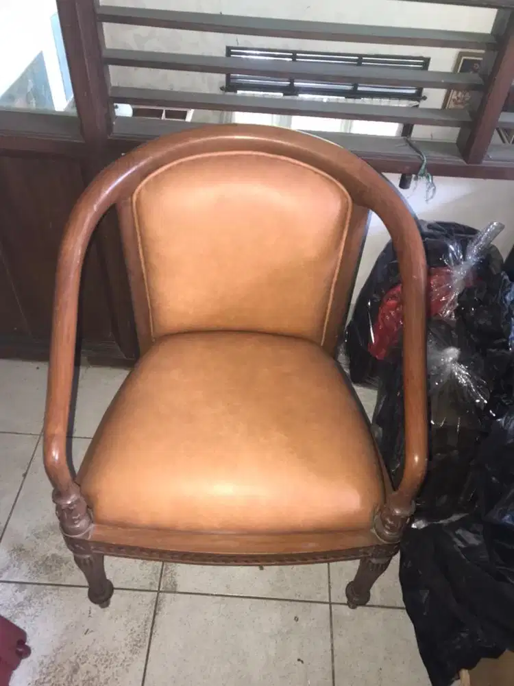 Kursi harga sepasang