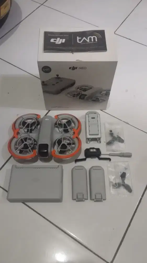 BU DJI Neo 1 ex Combo plus Bonus