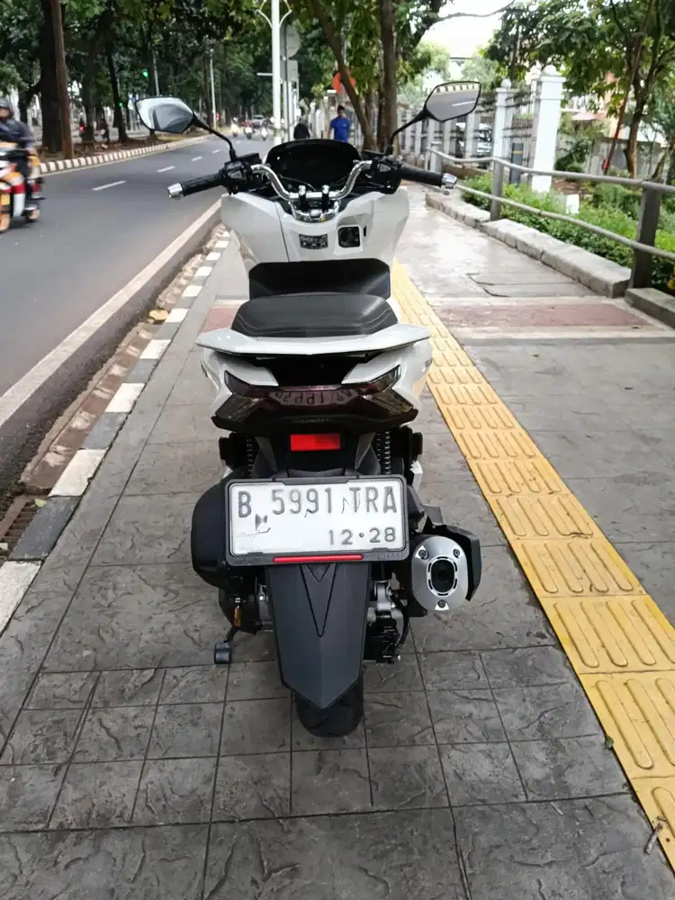 DP MINIM 3JTA CASH KREDIT NEW HONDA PCX 160 CBS ISS THN 2023 PJK IDUP