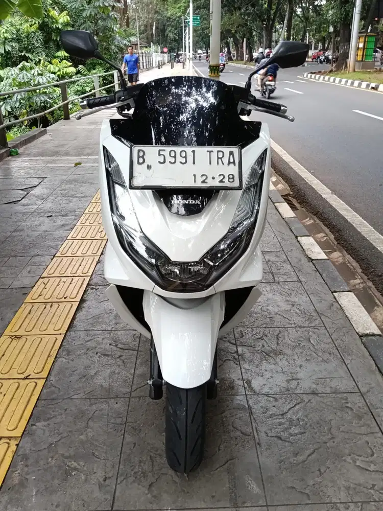 DP MINIM 3JTA CASH KREDIT NEW HONDA PCX 160 CBS ISS THN 2023 PAJAK ON
