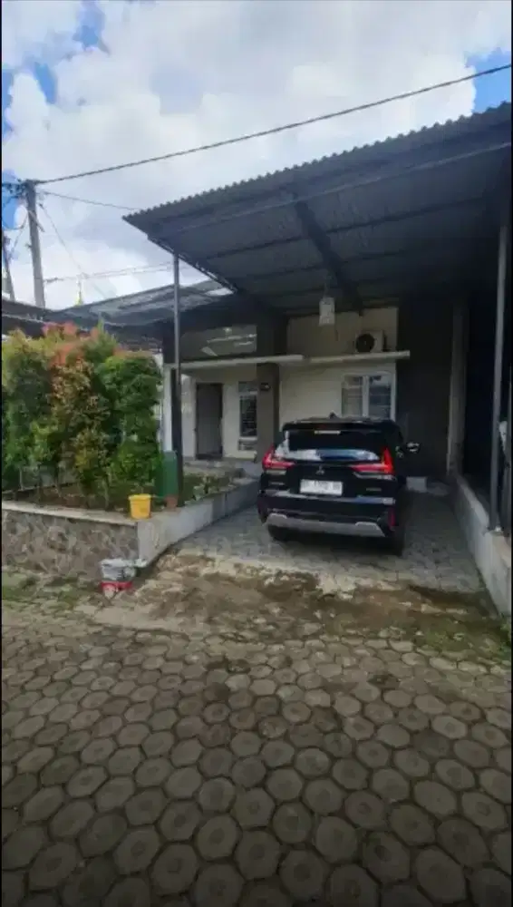 Di jual rumah Puri Mayang Cluster Casablanca