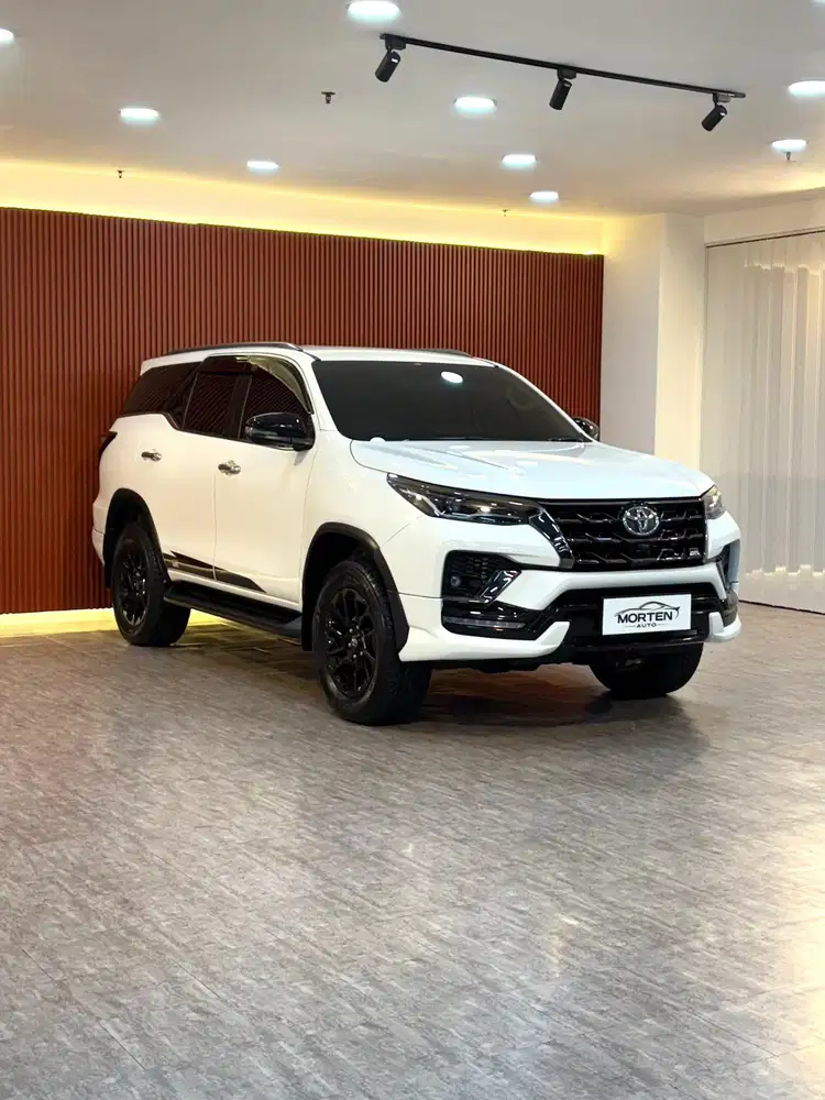 Fortuner 2.8 VRZ GR Sport 2023 odo 15 Ribuan