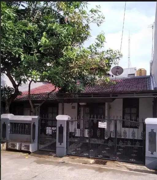 Dijual Rumah 2 lantai 4KT 3KM