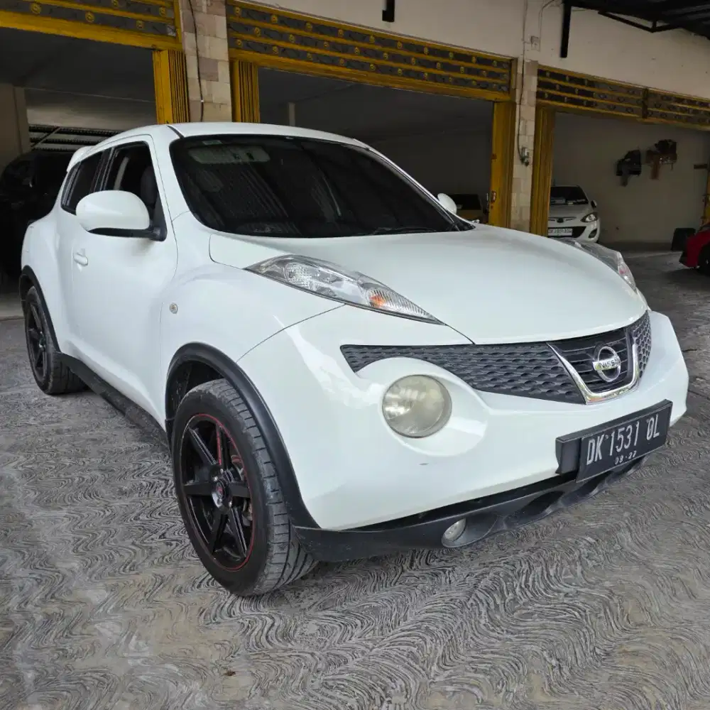 Juke 2011 RX Automatic Putih