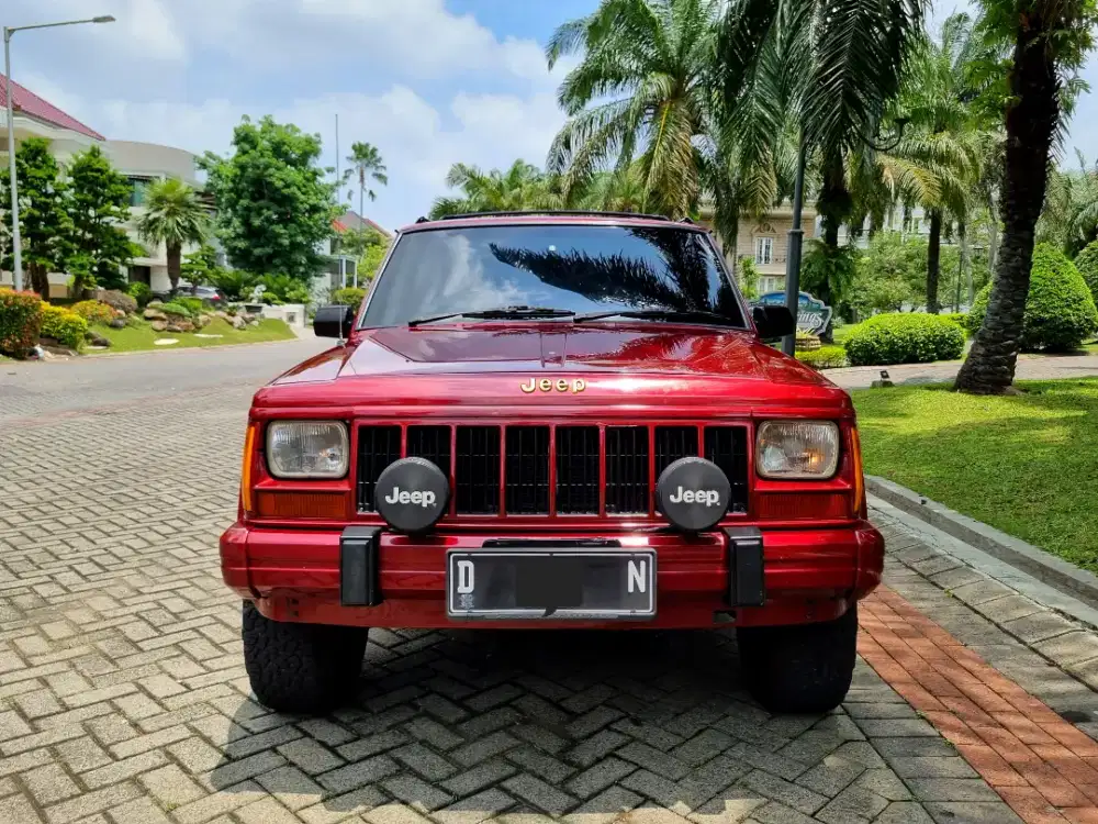 LOW KM! Jeep Cherokee XJ LTD 4.0 AT FULL ORIGINAL