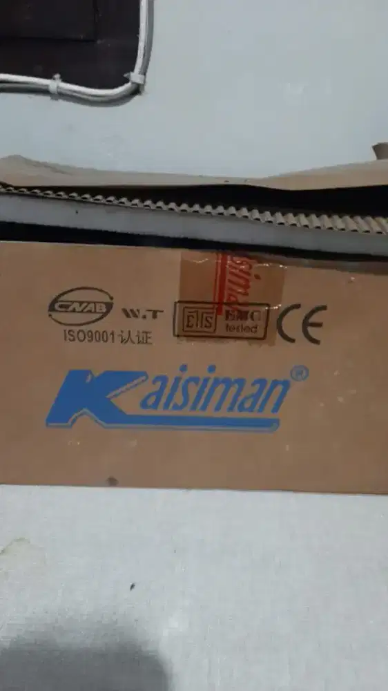 Kaisiman mesin potong kain