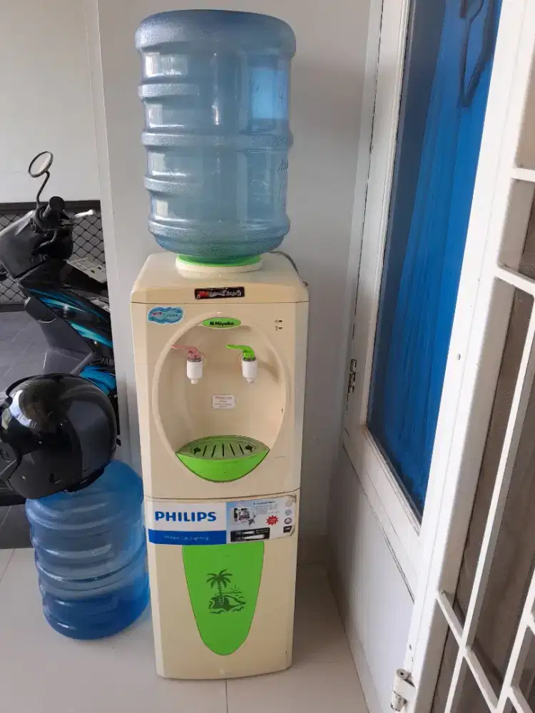 Dispenser miyako panas dan dingin