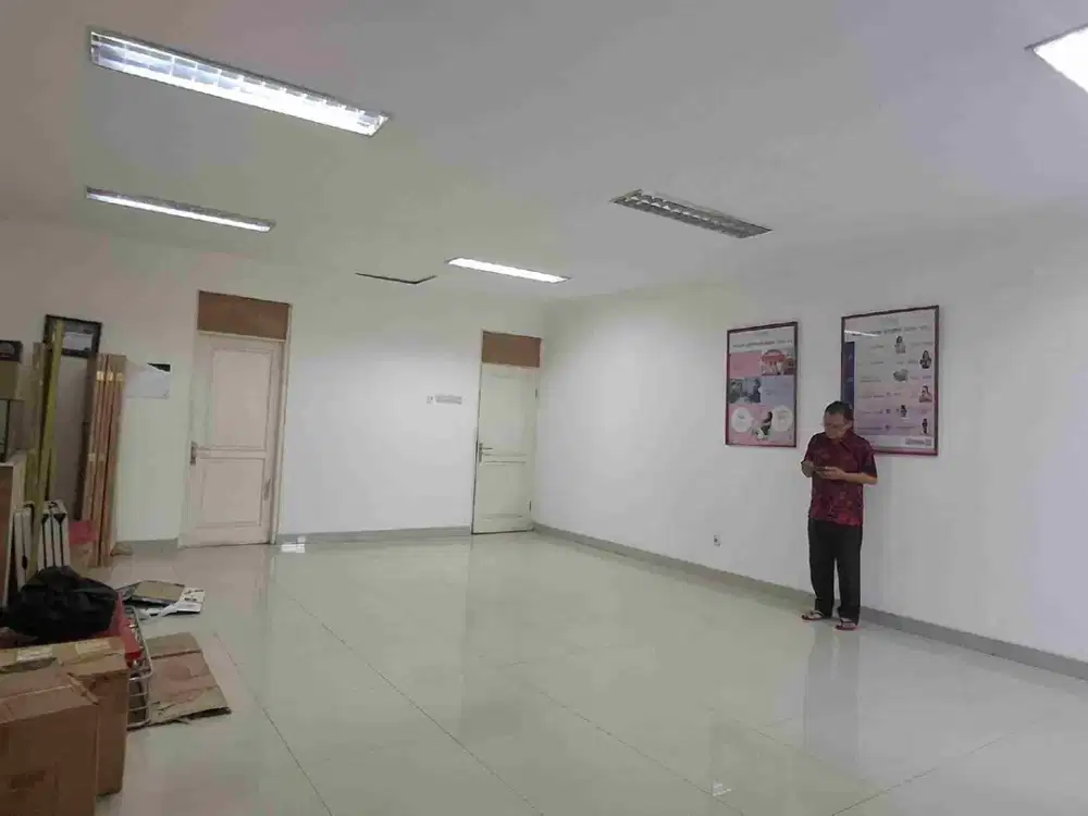 Di Jual Cepat Ruko di Lokasi Strategis  di Tipar Cakung Depan Jalan Besar