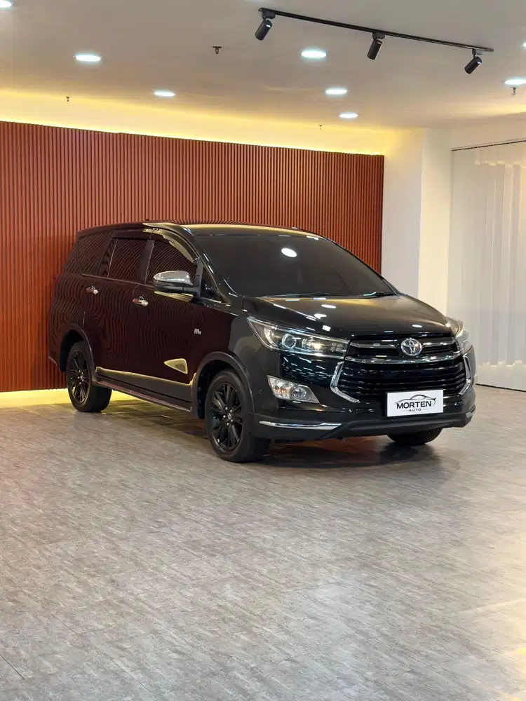 Innova Venturer 2.0 2018 odo 52 Ribuan