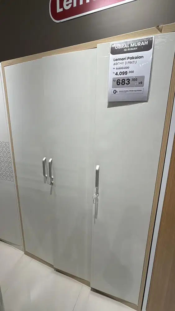 Lemari pakaian 3 pintu bahan besi free ongkir