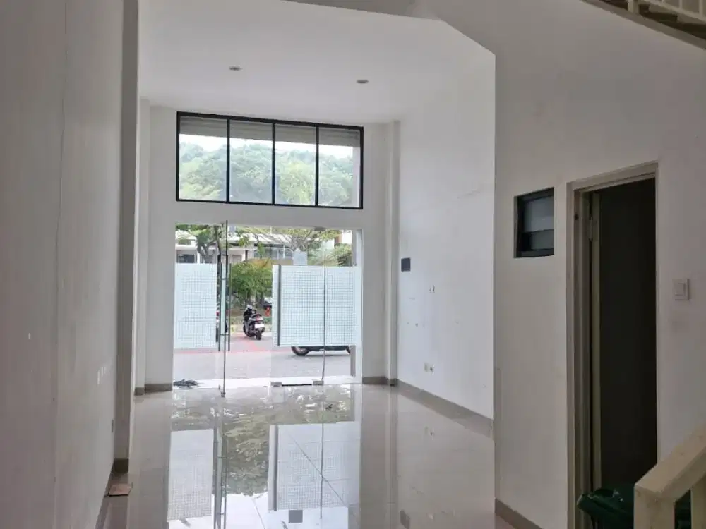 DISEWAKAN RUKO GANDENG DI CITRA 8 JAKARTA BARAT