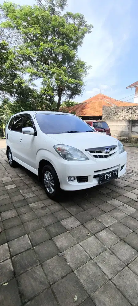 Daihatsu Xenia XI 1.3 family