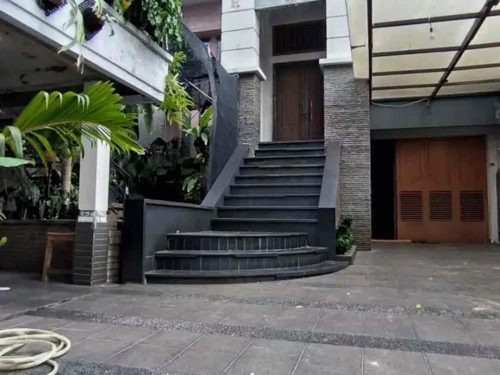 RUMAH DIJUAL! Hunian Nyaman, Lokasi Strategis! Siap Huni dengan Desain Fungsional.