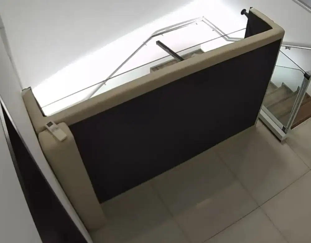 Dipan divan 140x200 full size atas