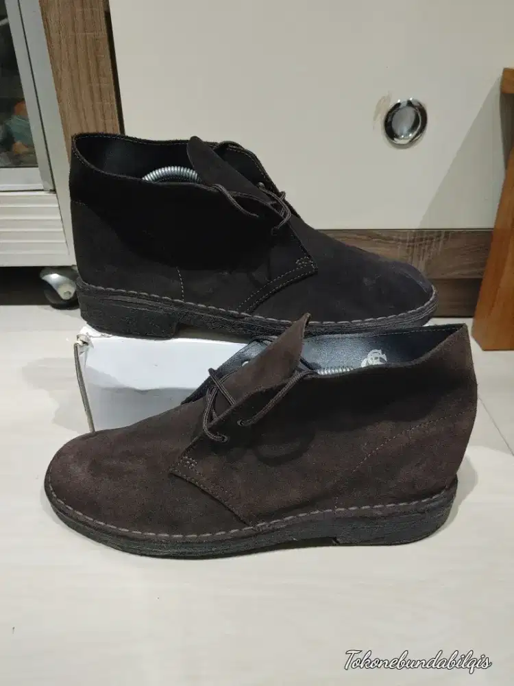 Sepatu Clark preloved size 42