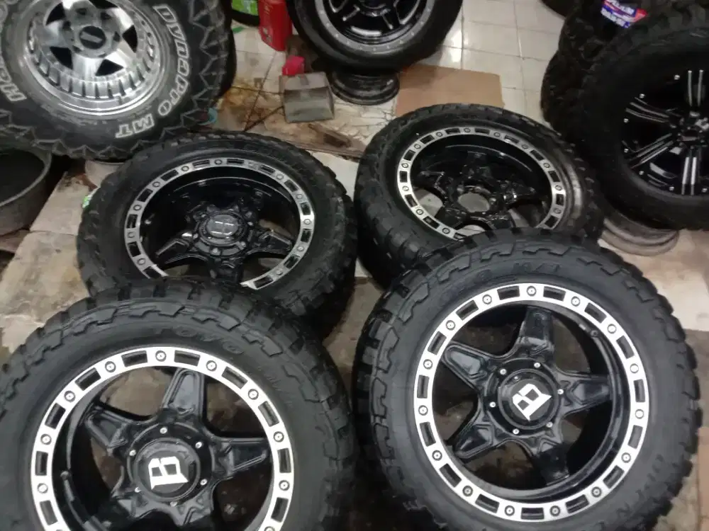 Velg ring 20 hole 6 pcd 139.7 Ban mt 33-12.5-20