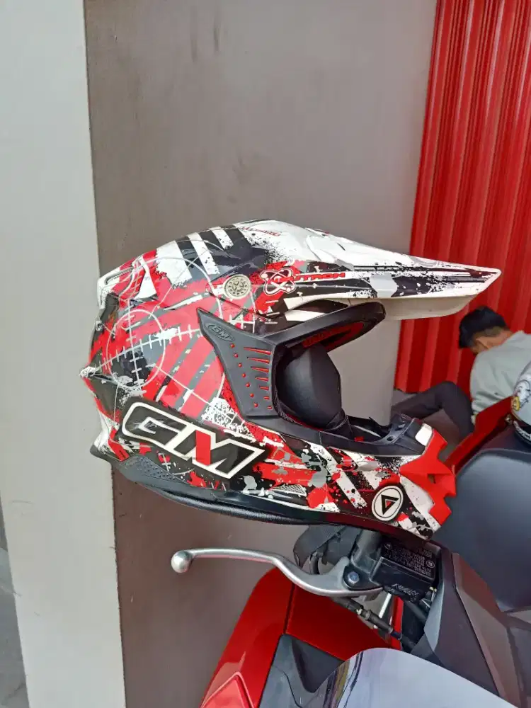 HELM CROSS GM SIZE L