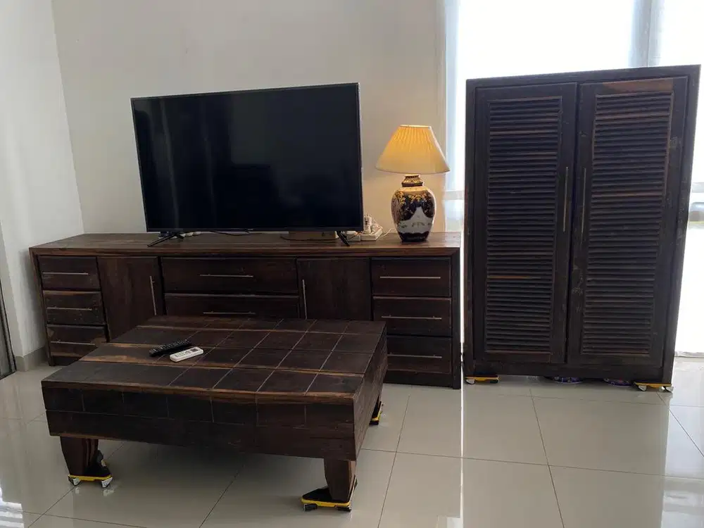 1 Set Meja TV & Ruang Keluarga , Lemari Sepatu