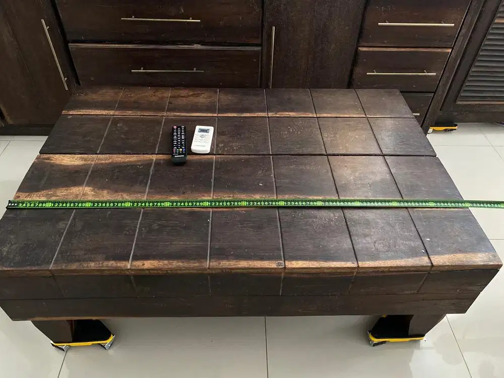 Coffee Table bahan Kayu Solid model Bali