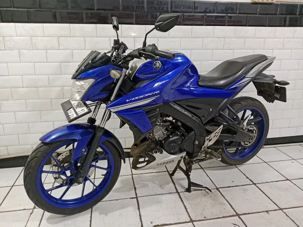 Dijual cepat Vixion R 2018 surat2 lengkap