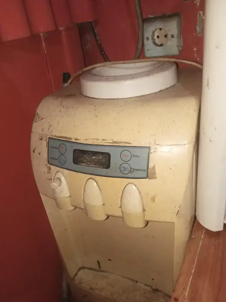 Dispenser 3 lobang 300K