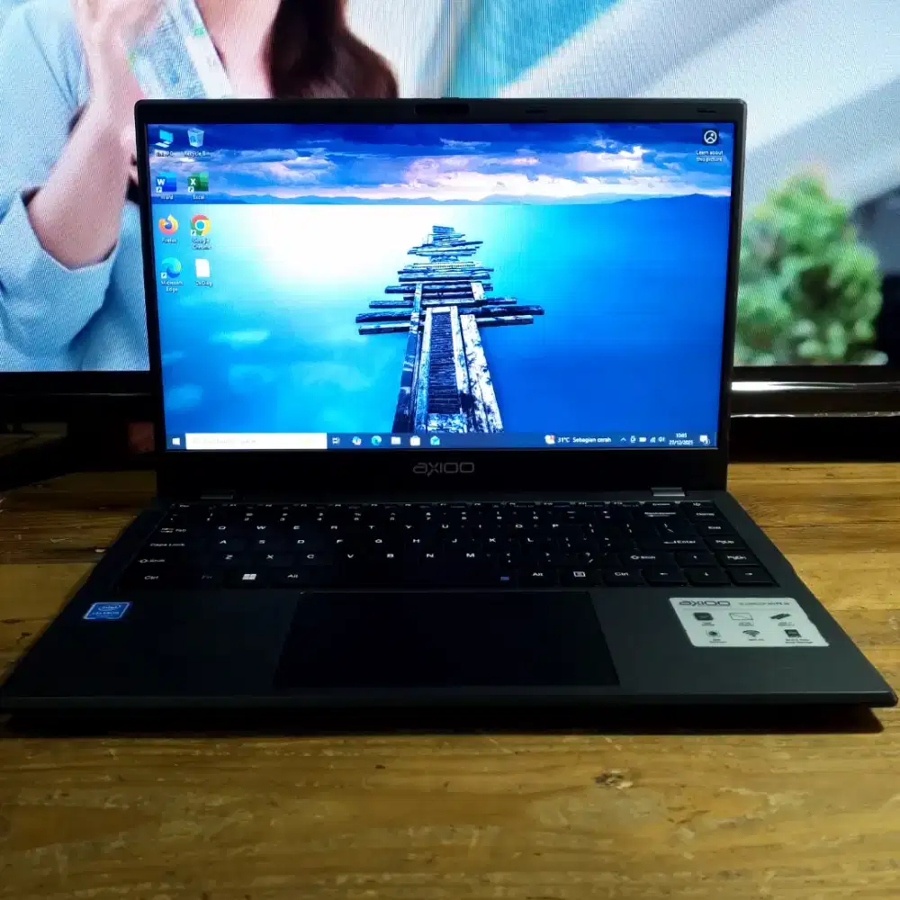 Laptop slim Axioo Ram 8 GB SSD 256 GB Celeron N4020