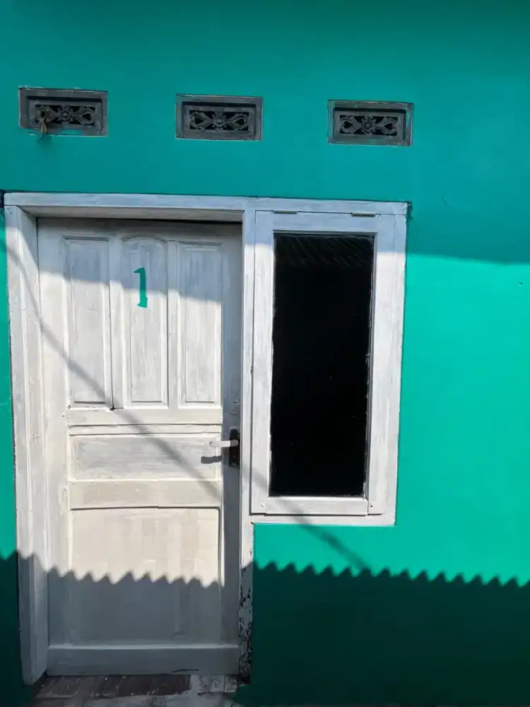 RUMAH KONTRAKAN 3 PETAK