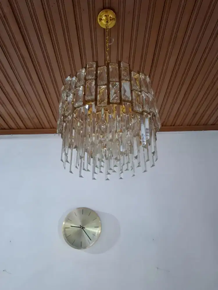 Lampu hias gantung kristal diameter 40 cm baru beli kondisi like new