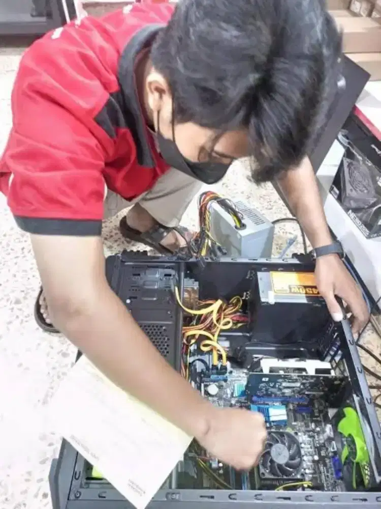 Jasa Servis dan perakitan komputer