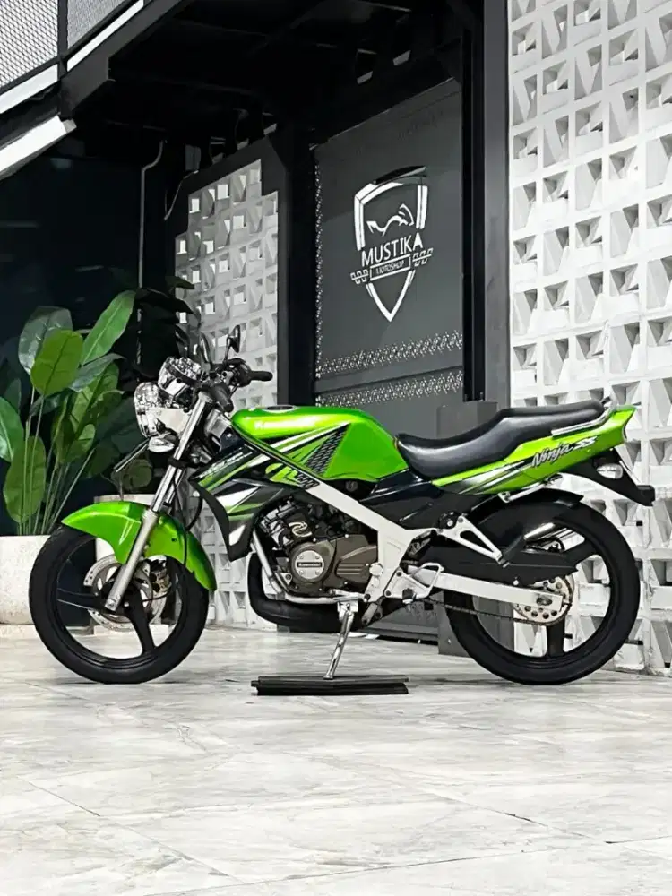 Kawasaki Ninja R 2014