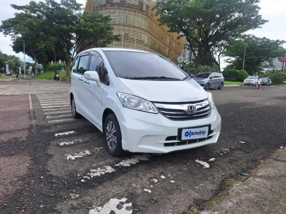LOW DP Honda Freed 1.5 S Bensin-AT 2014 SIM
