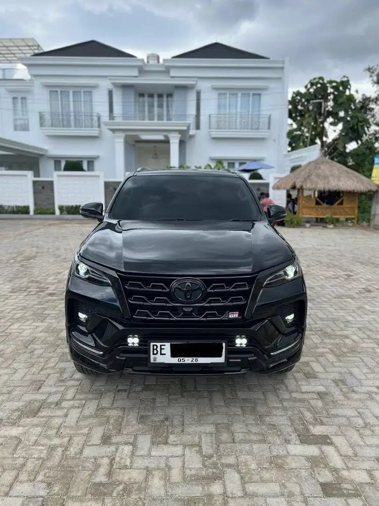 Toyota Fortuner GR Sport 2,8 Cc Th 2023 Istimewa