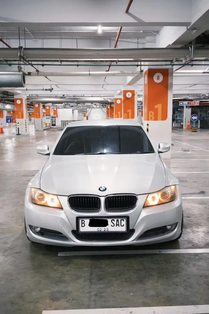 BMW 320i e90 idrive LCI