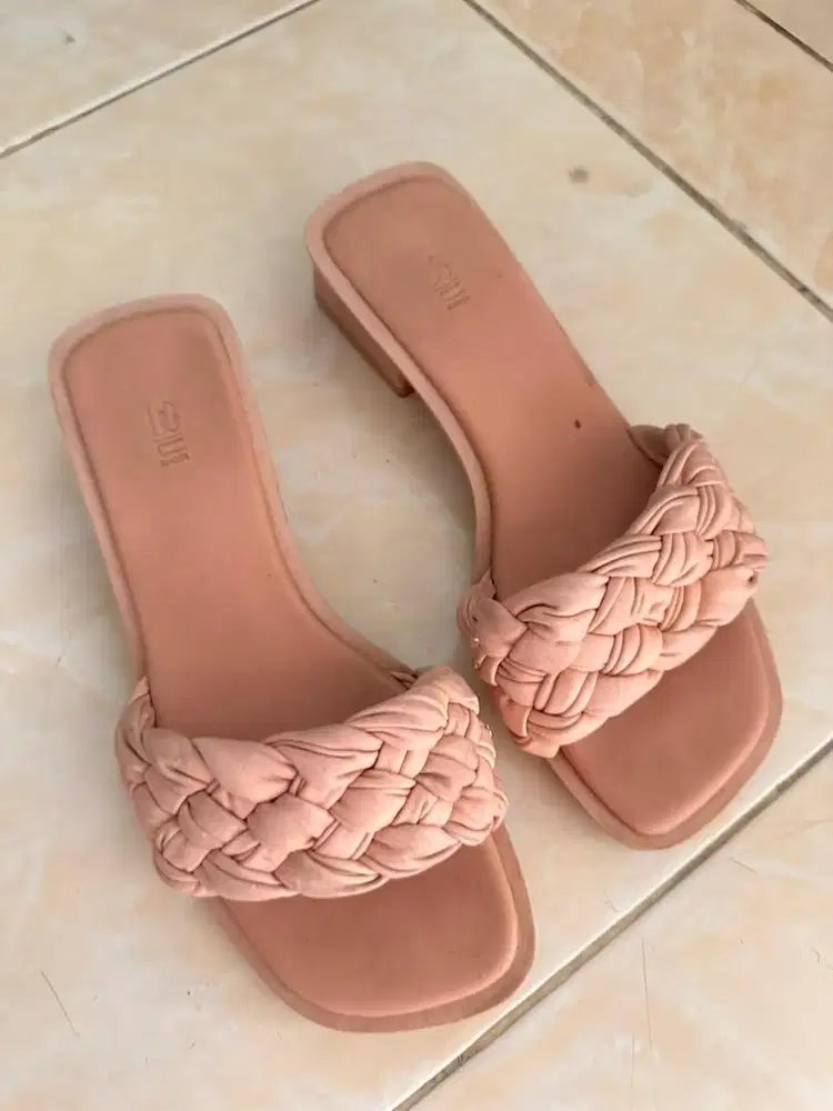 Sandal pink wanita  sz 37