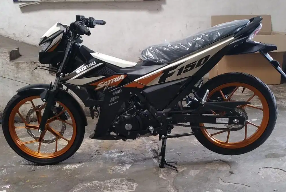 DIJUAL CEPAT SATRIA FU 150 TAHUN 2025