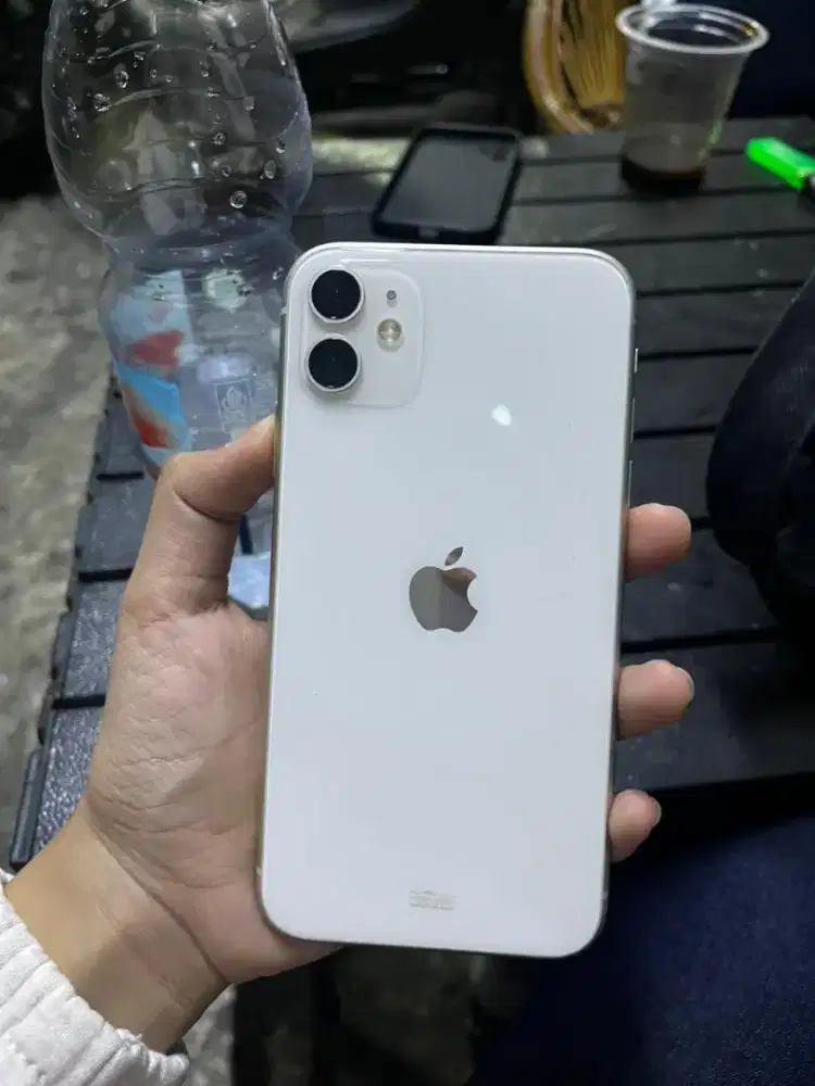 IPHONE 11 64GB EX IBOX . CASH / TUKER TAMBAH / CICILAN TANPA RIBET