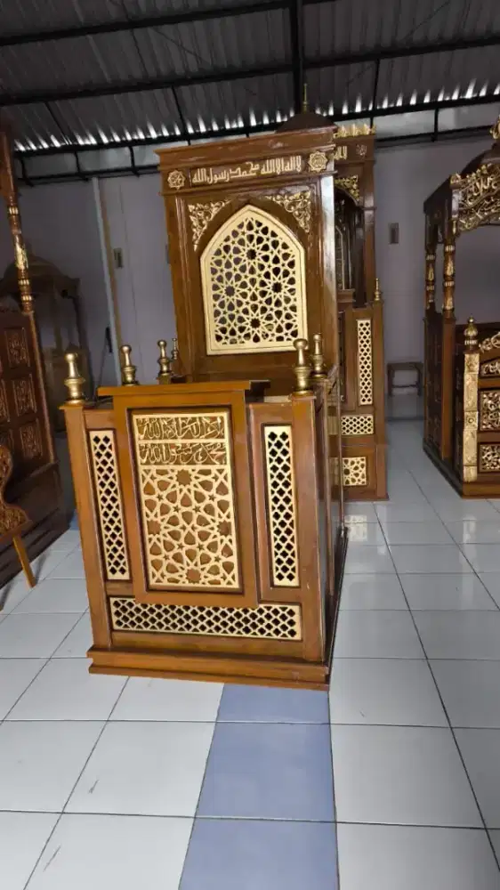 Mimbar masjid jati