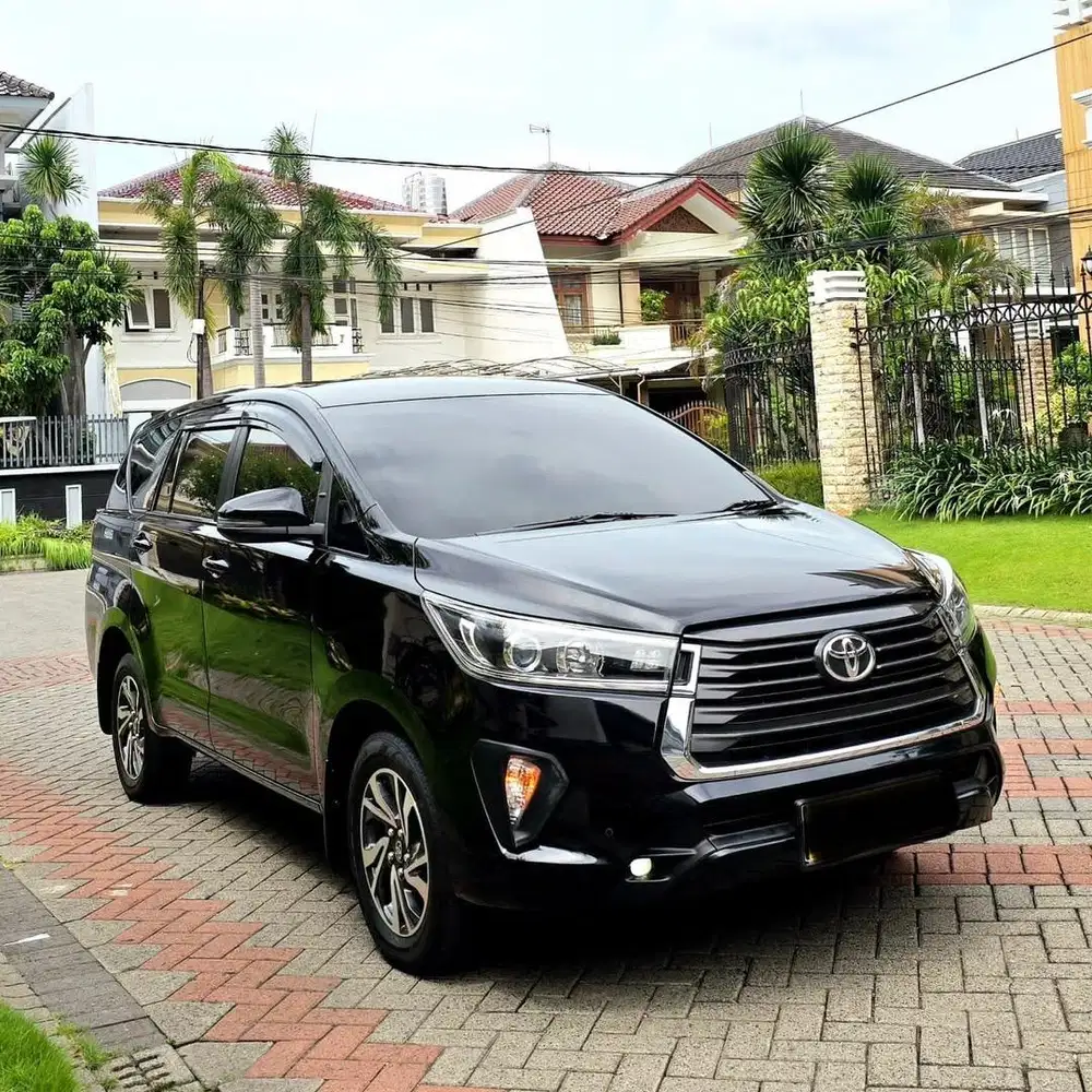 Toyota Innova V 2.4 AT 2021 facelift